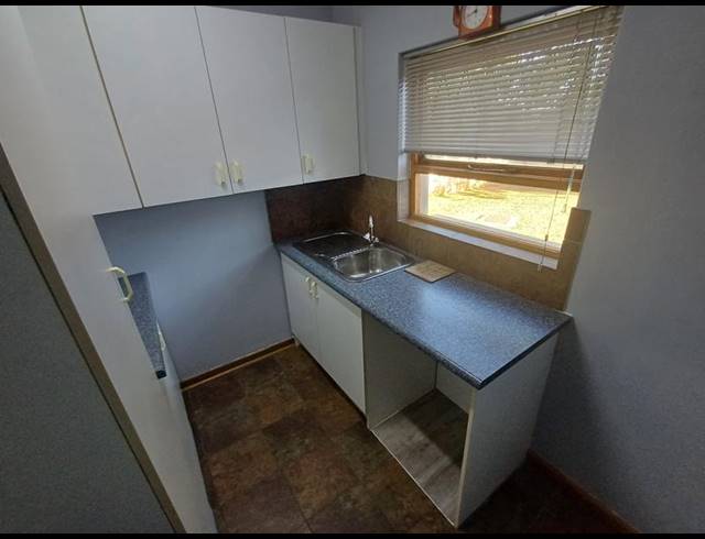 2 BEDROOM PROPERTY TO RENT IN VANES ESTATE